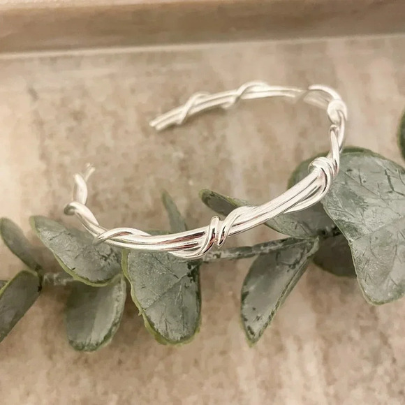 925 Sterling Silver Wavy Cuff Bracelet Dainty Bangle Bracelet Stacking Bracelet - Picture 3 of 6